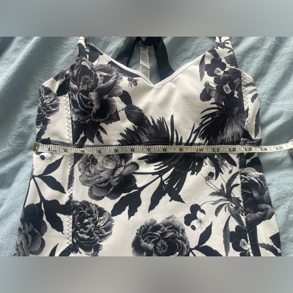 Black and White Flower Lululemon Tank - Picture 7 of 8
